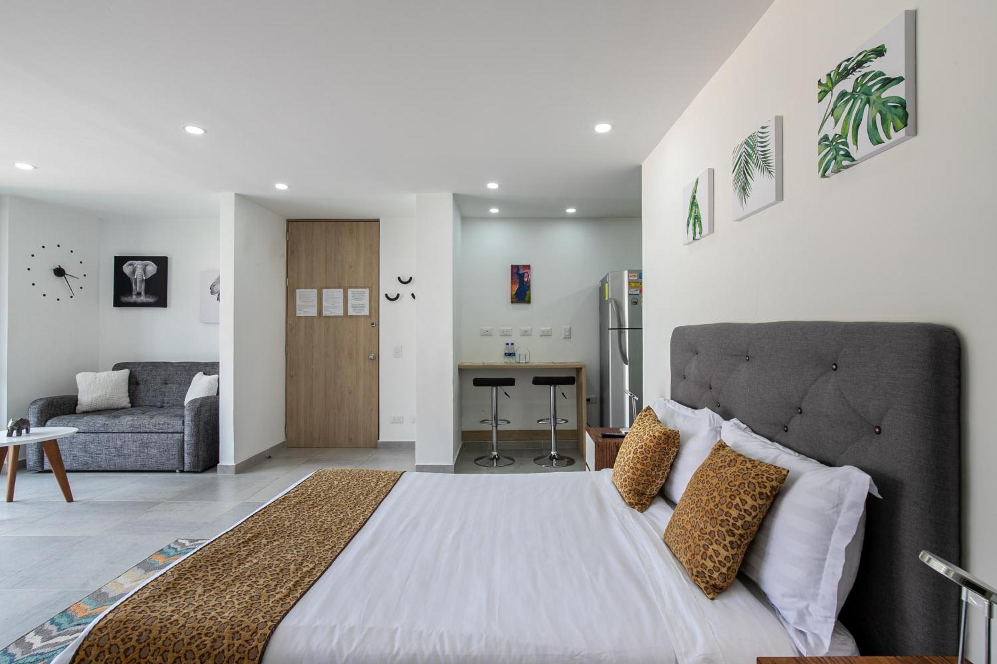 Apartamentos Borbon Suites Medellín Eksteriør bilde