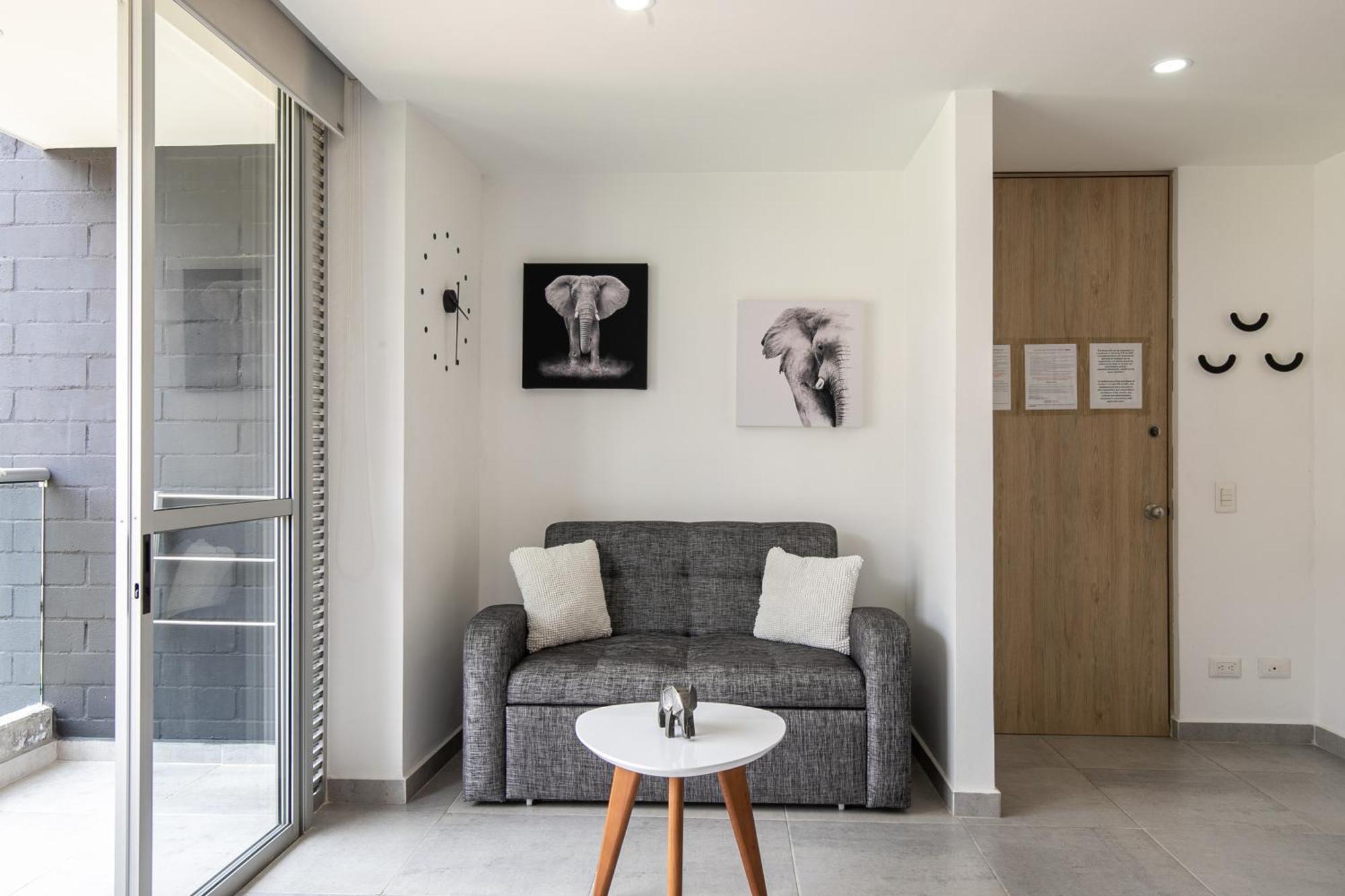Apartamentos Borbon Suites Medellín Eksteriør bilde