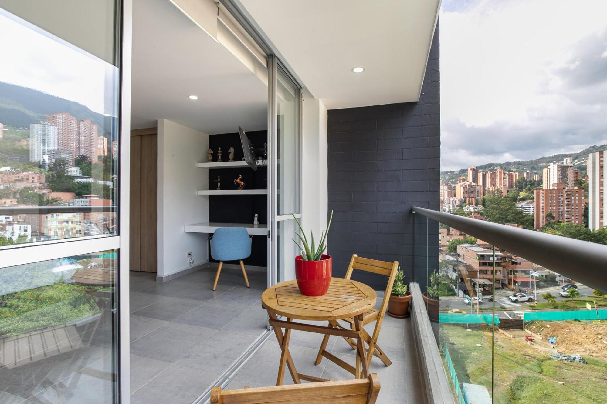 Apartamentos Borbon Suites Medellín Eksteriør bilde
