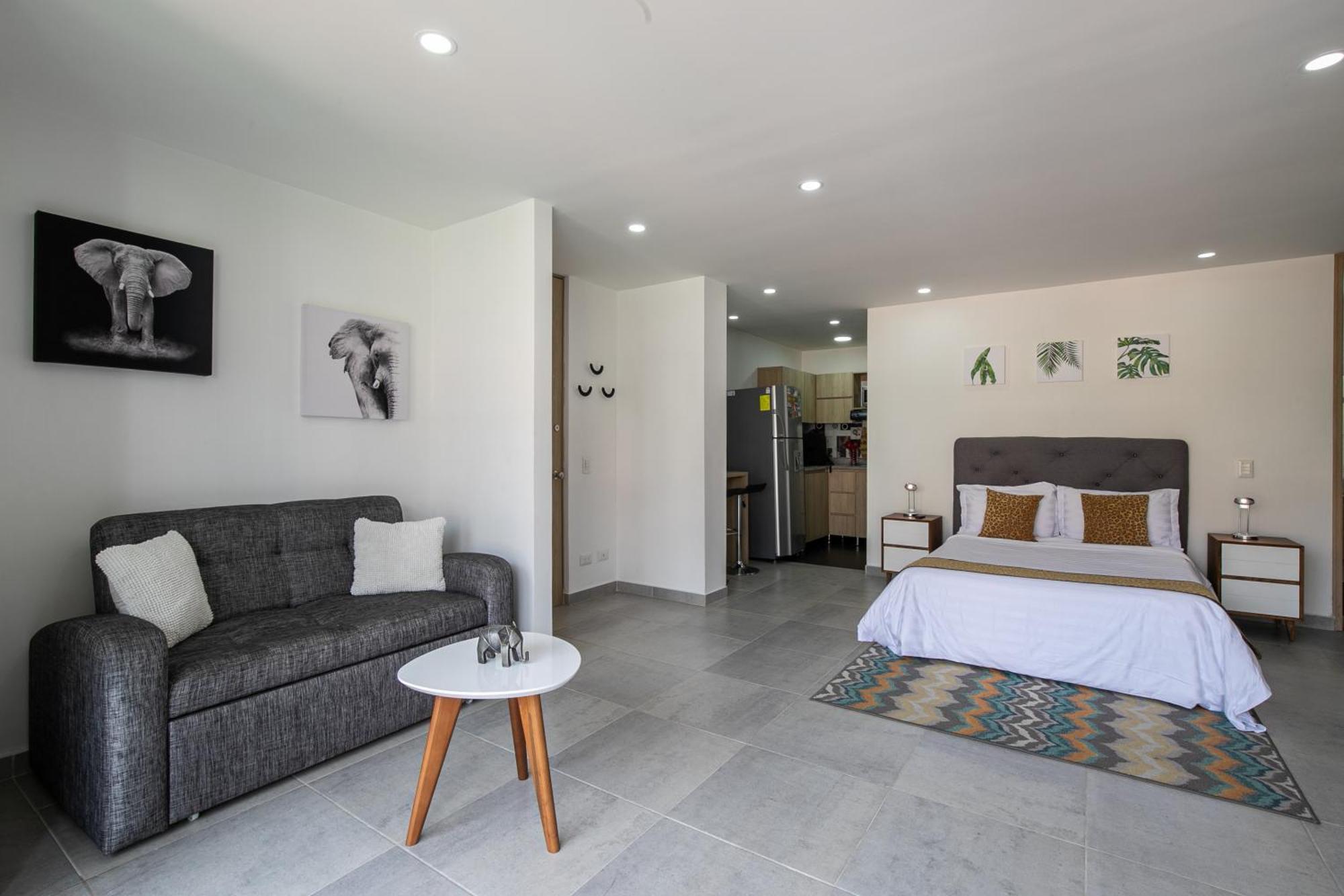 Apartamentos Borbon Suites Medellín Eksteriør bilde