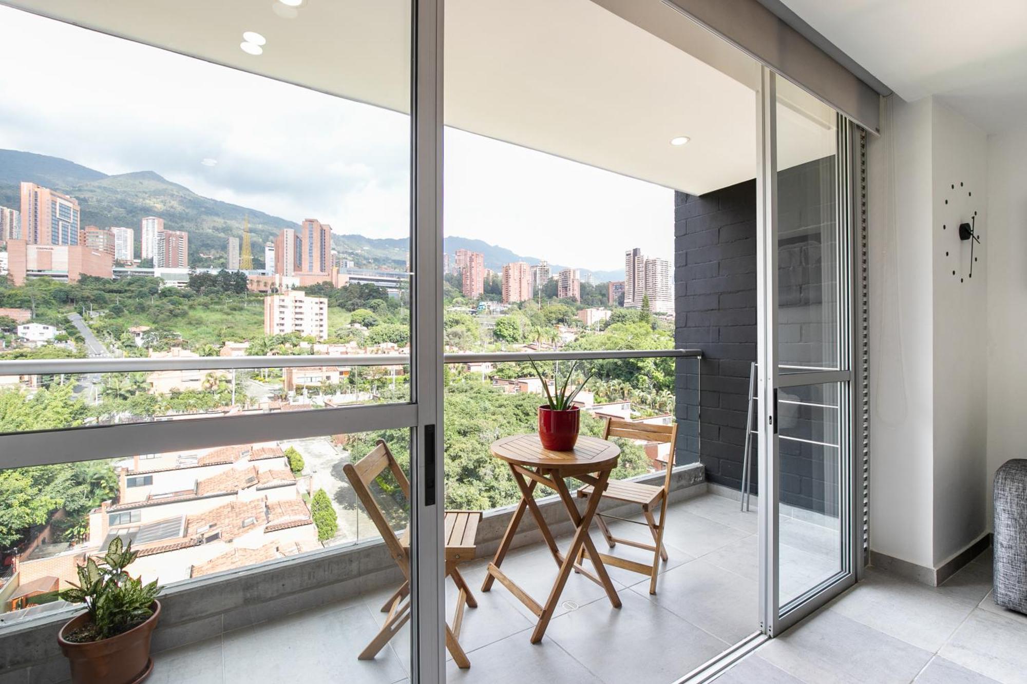Apartamentos Borbon Suites Medellín Eksteriør bilde