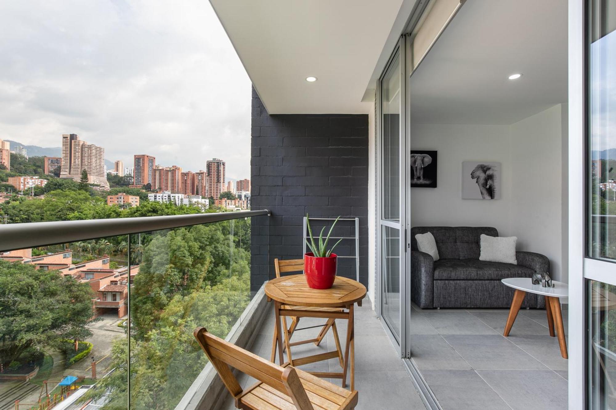 Apartamentos Borbon Suites Medellín Eksteriør bilde