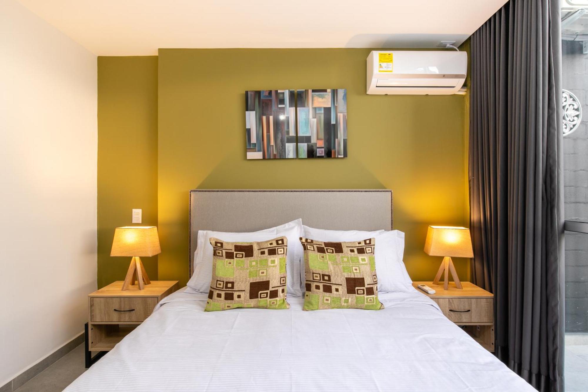 Apartamentos Borbon Suites Medellín Eksteriør bilde