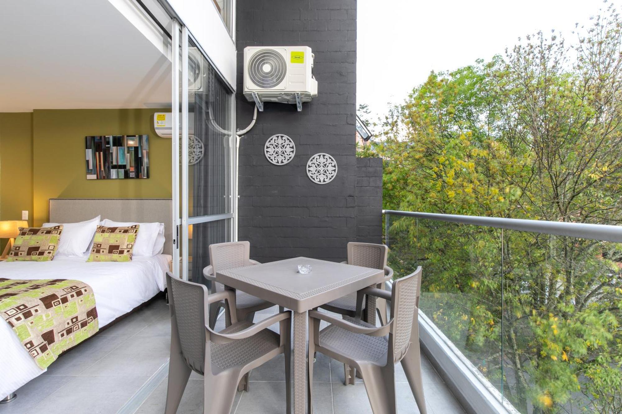 Apartamentos Borbon Suites Medellín Eksteriør bilde