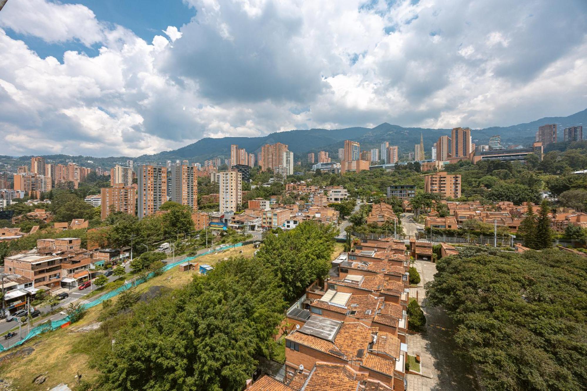 Apartamentos Borbon Suites Medellín Eksteriør bilde